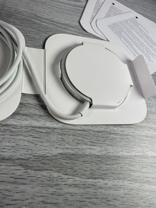 Оригінальна бездротова зарядка apple magsafe charger 1m 15w