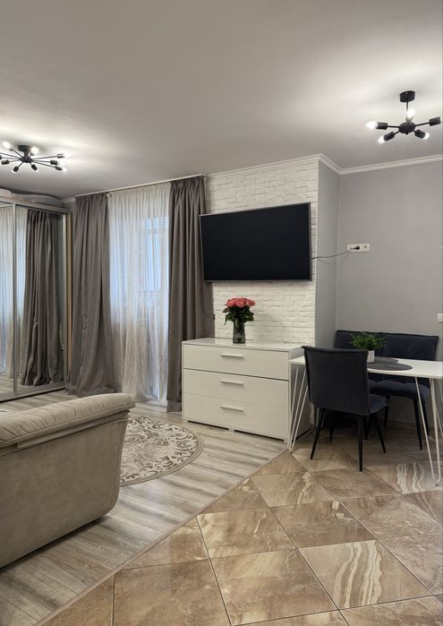 Продається 1 кімнатна квартира від Власника в центрі міста з ремонтом