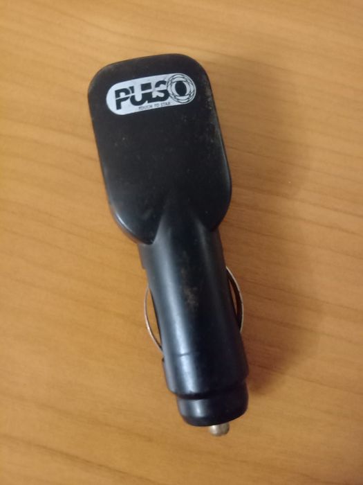 Зарядне USB в "прикуриватель" авто