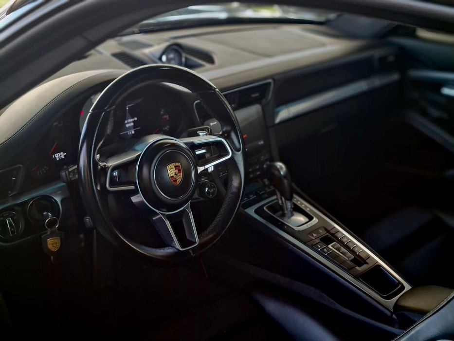 Porsche 911 Carrera 4 S PDK