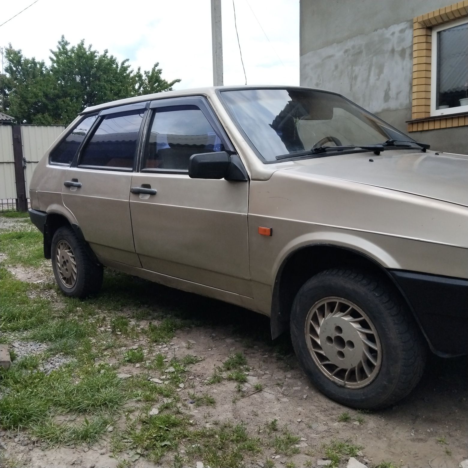 ВАЗ 2109 в гарному стані