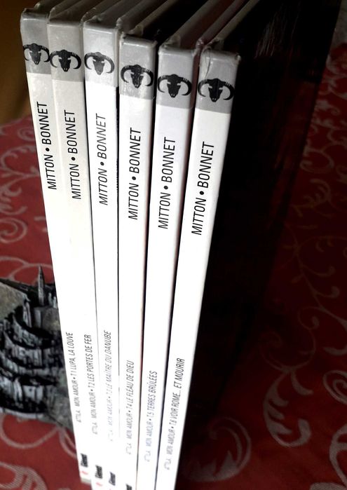 Livros de BD - Mitton & Bonnet - Attila...mon amour (francês)