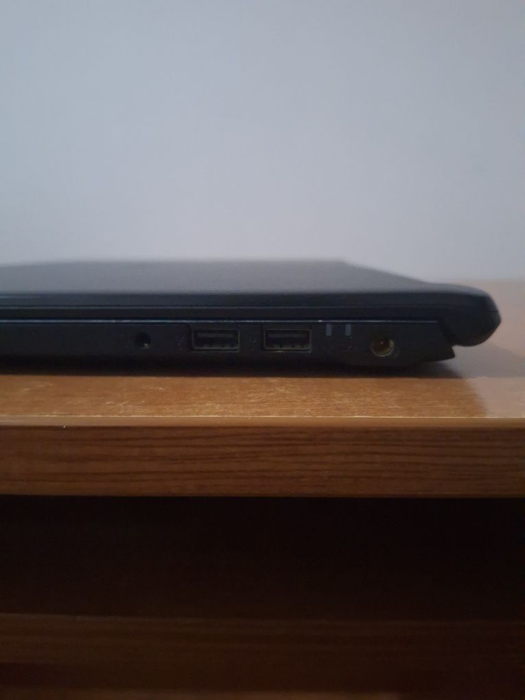 Portátil Acer Aspire 5