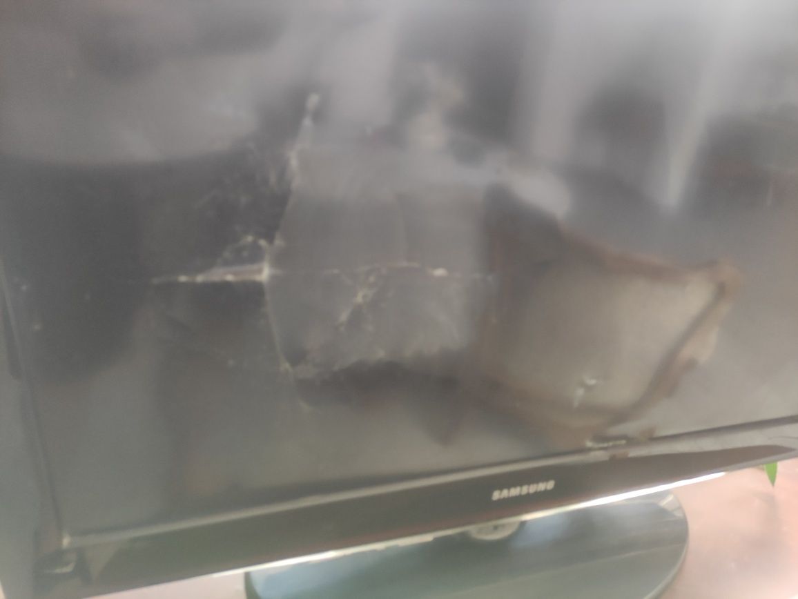 Tv Samsung uszkodzony