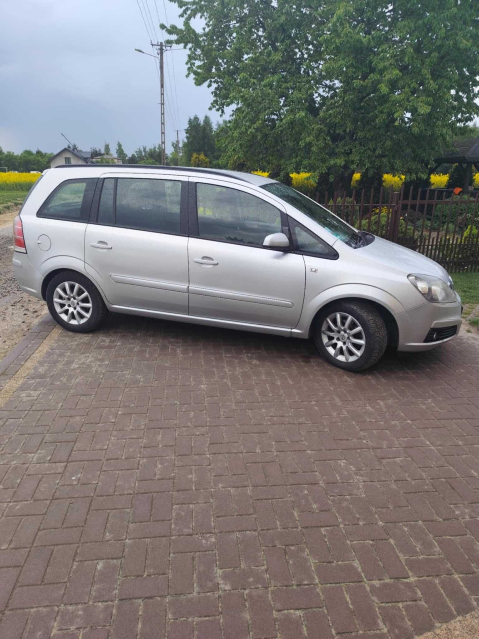 Opel Zafira B 7-os. 2007 1.8 140km