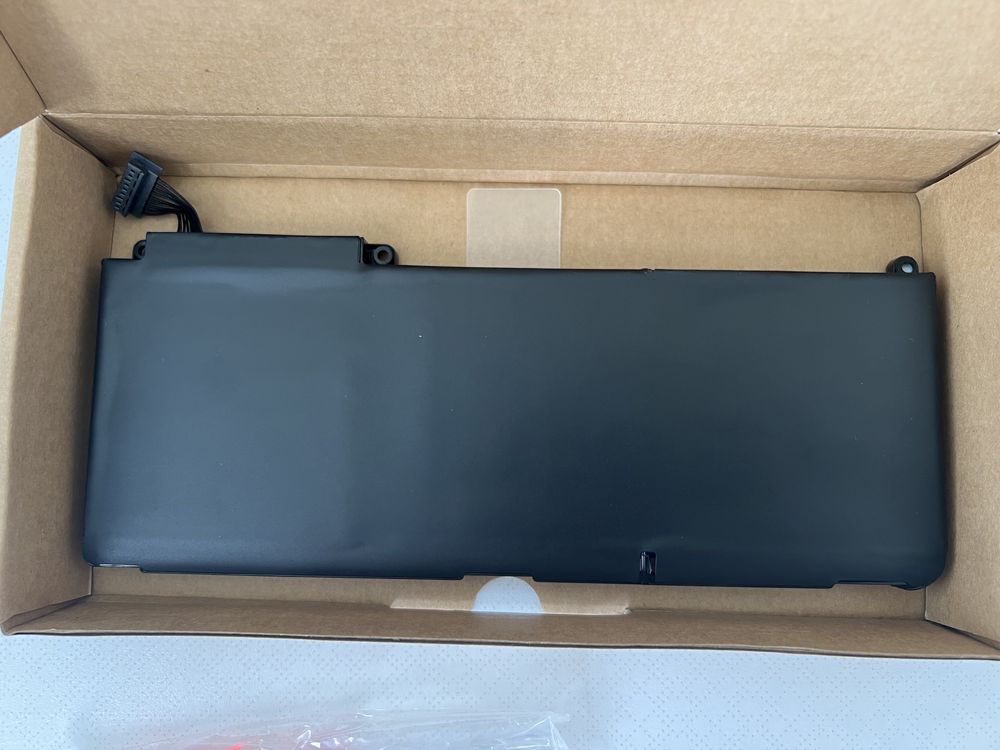 Батарея (аккумулятор) Apple A1342 для MacBook 13 2010 A1331
