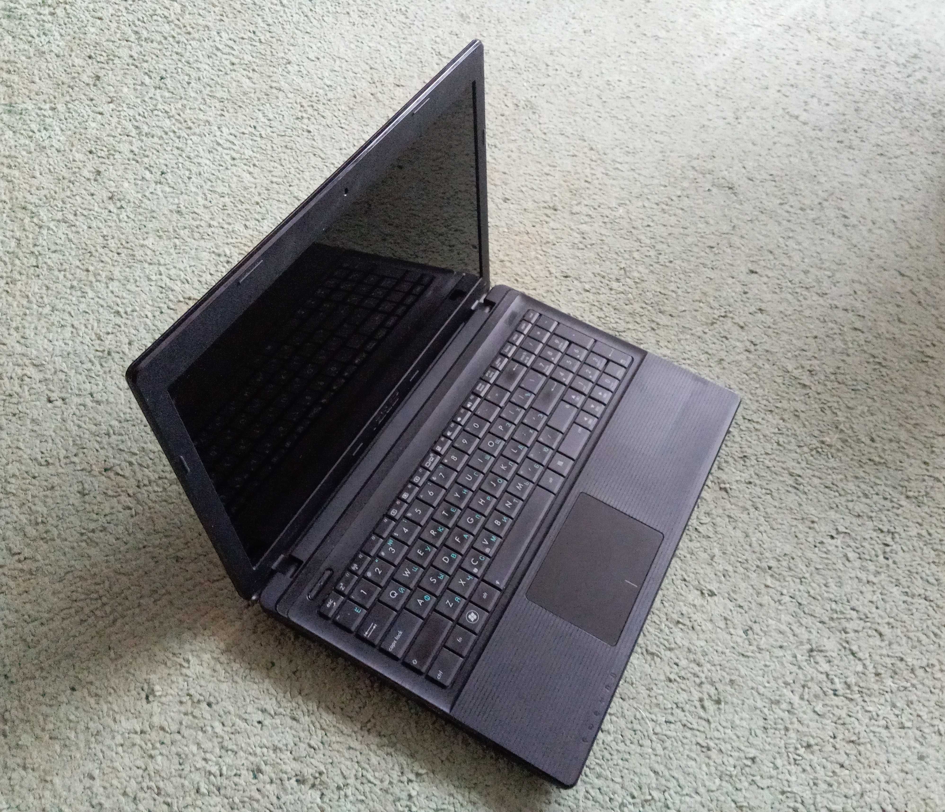 Ноутбук Asus с процессором intel Pentium, 8Гб ОЗУ, 320Гб HDD