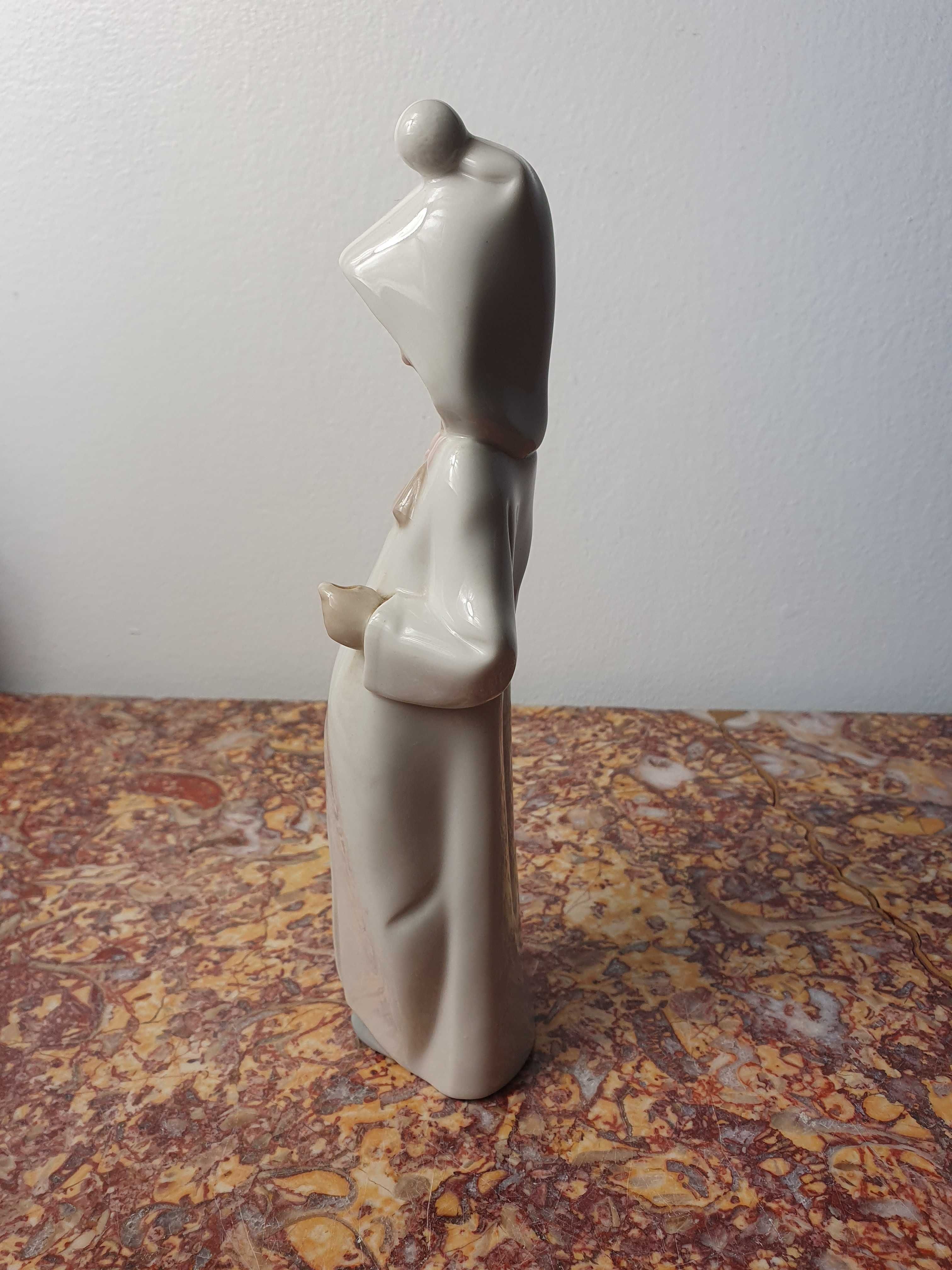 Duża Figurka Lladro 4678 "Dziewczynka z koszykiem" 22 cm Hiszpania