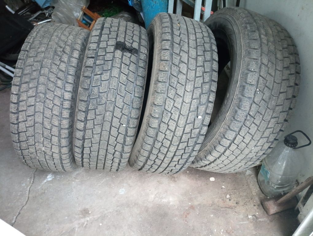 Резина HANKOOK 265/65/R17 зима