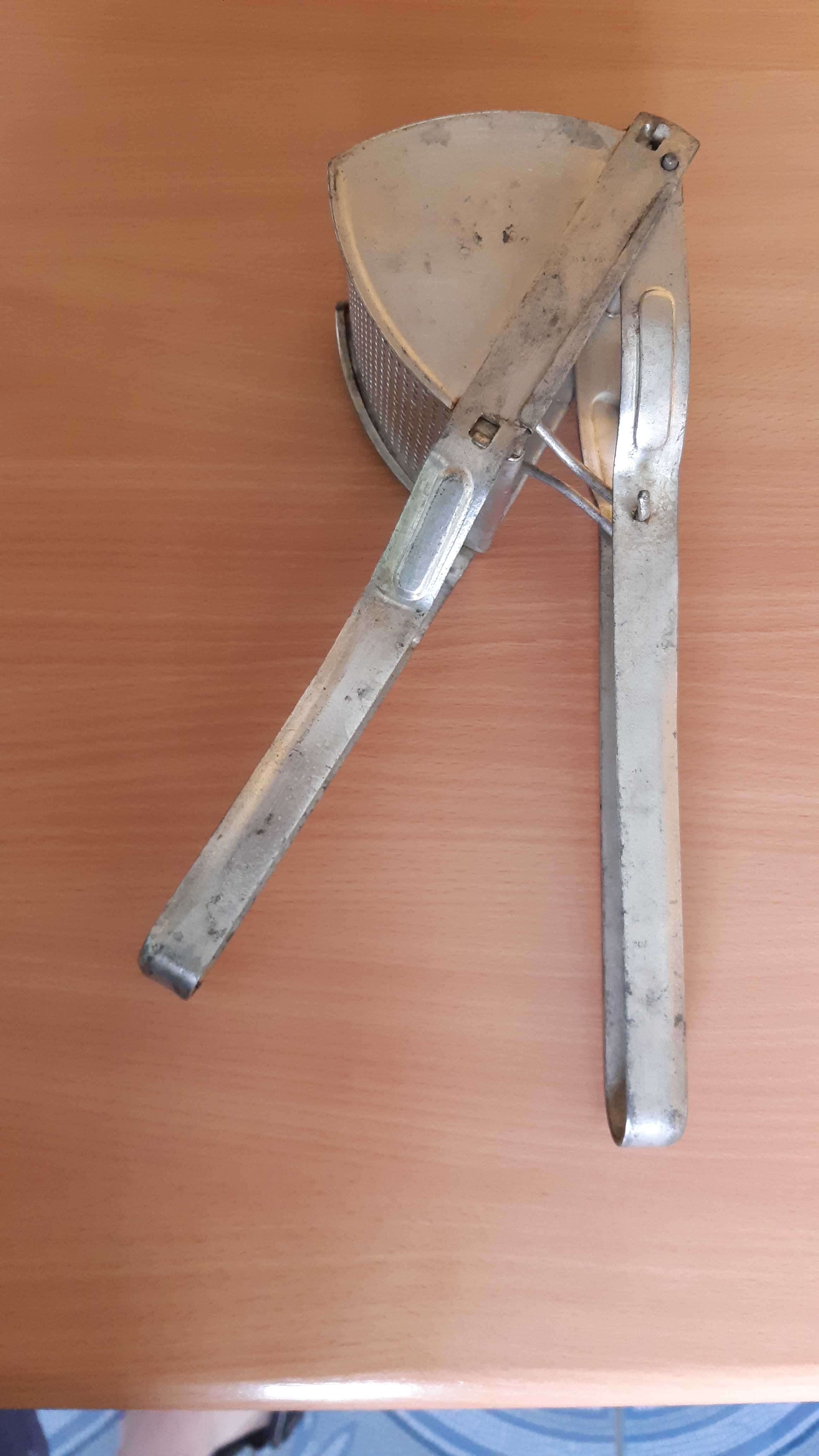 Wyciskarka do ziemniaków na puree -  retro