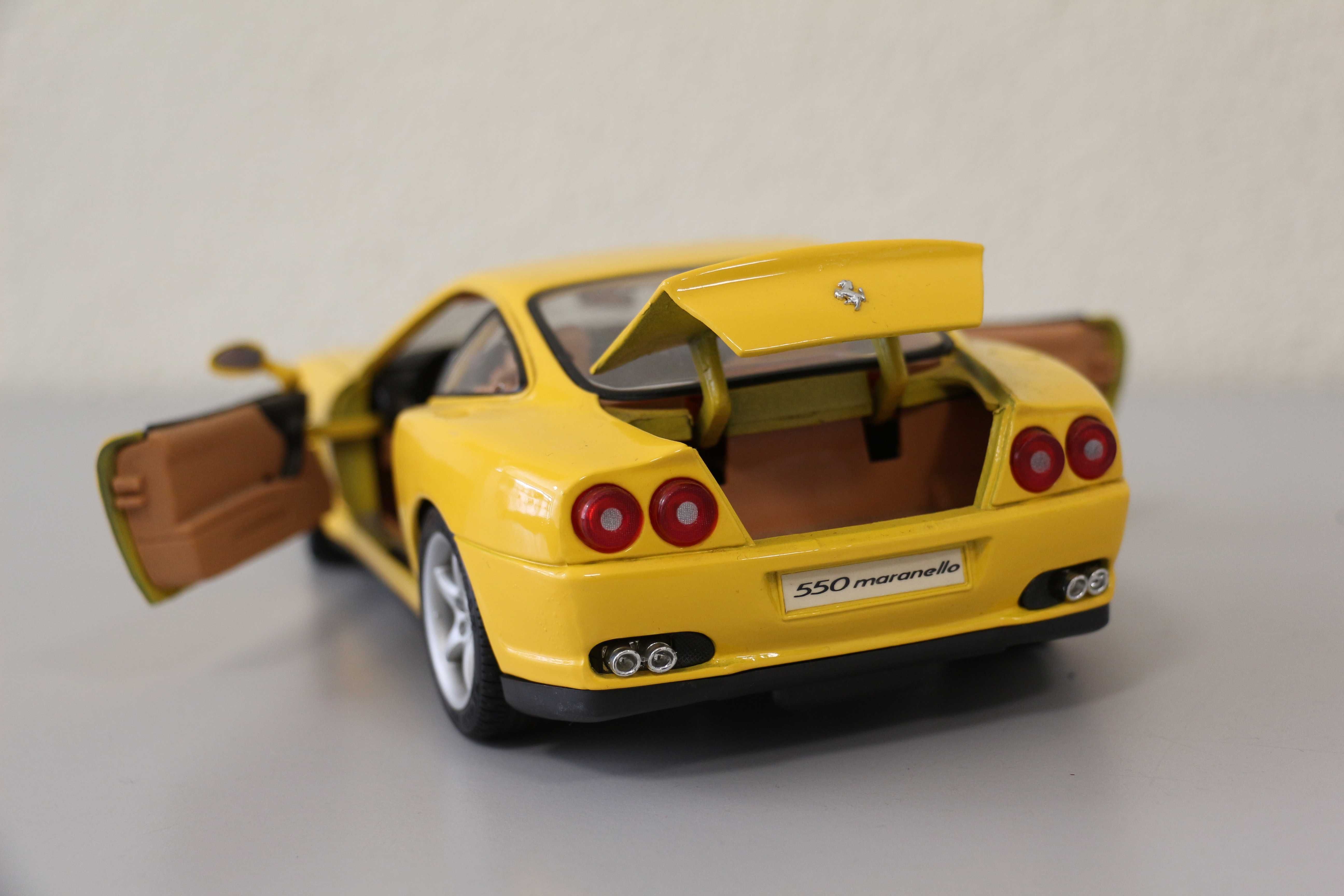 Ferrari 550 1/18 Maisto
