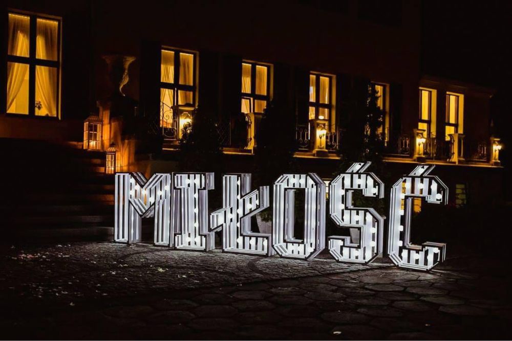 Napis Miłość Love
