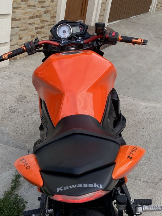 Kawasaki z750 2010 рік