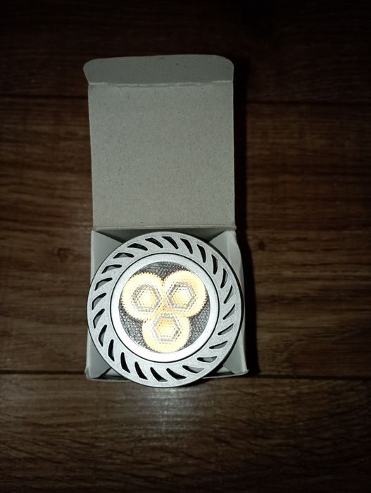 Лампа LED 4 Вт Е14