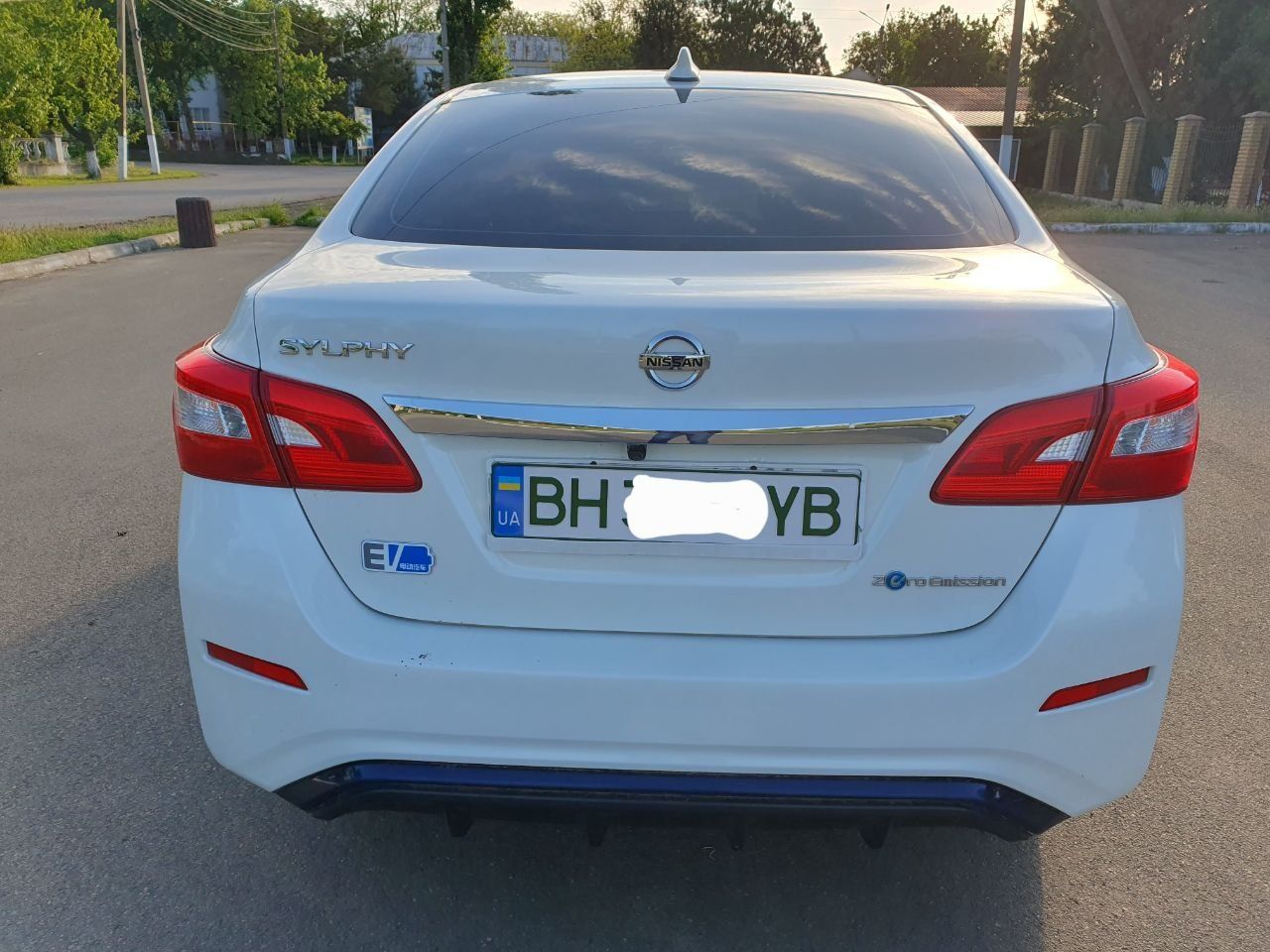 Nissan Sylphy 2019г 76000км белый