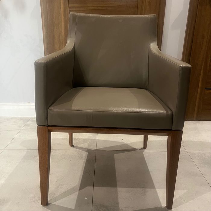 Używane krzesła sprzedam