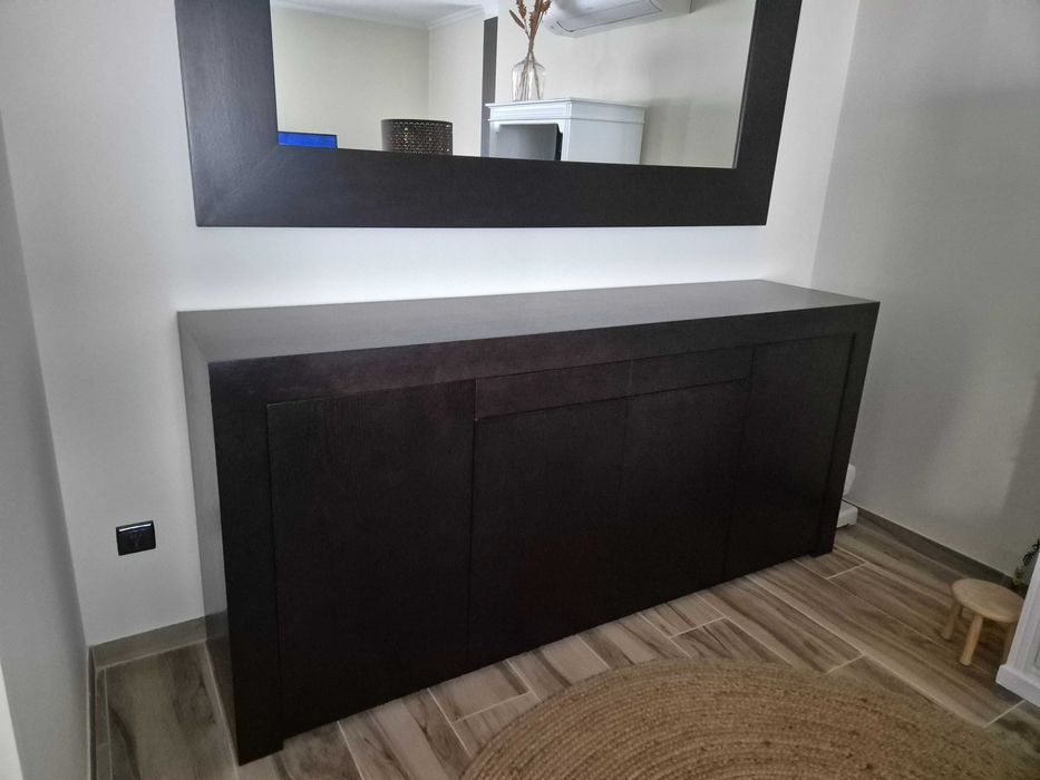 Aparador e espelho wengue