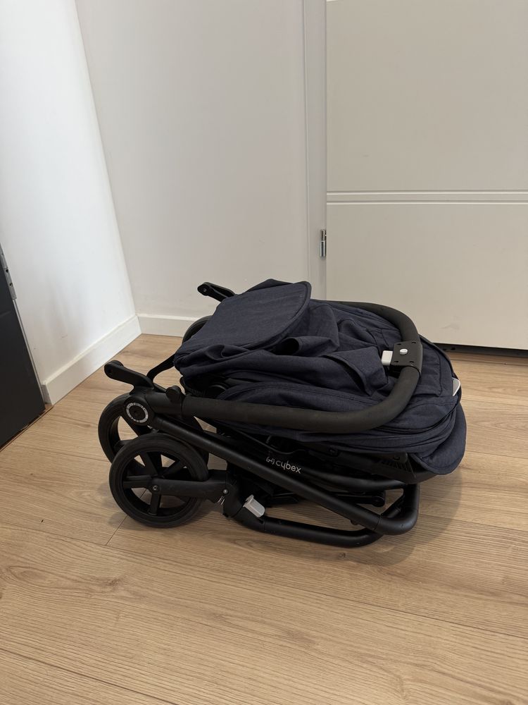 Cybex easy twist s