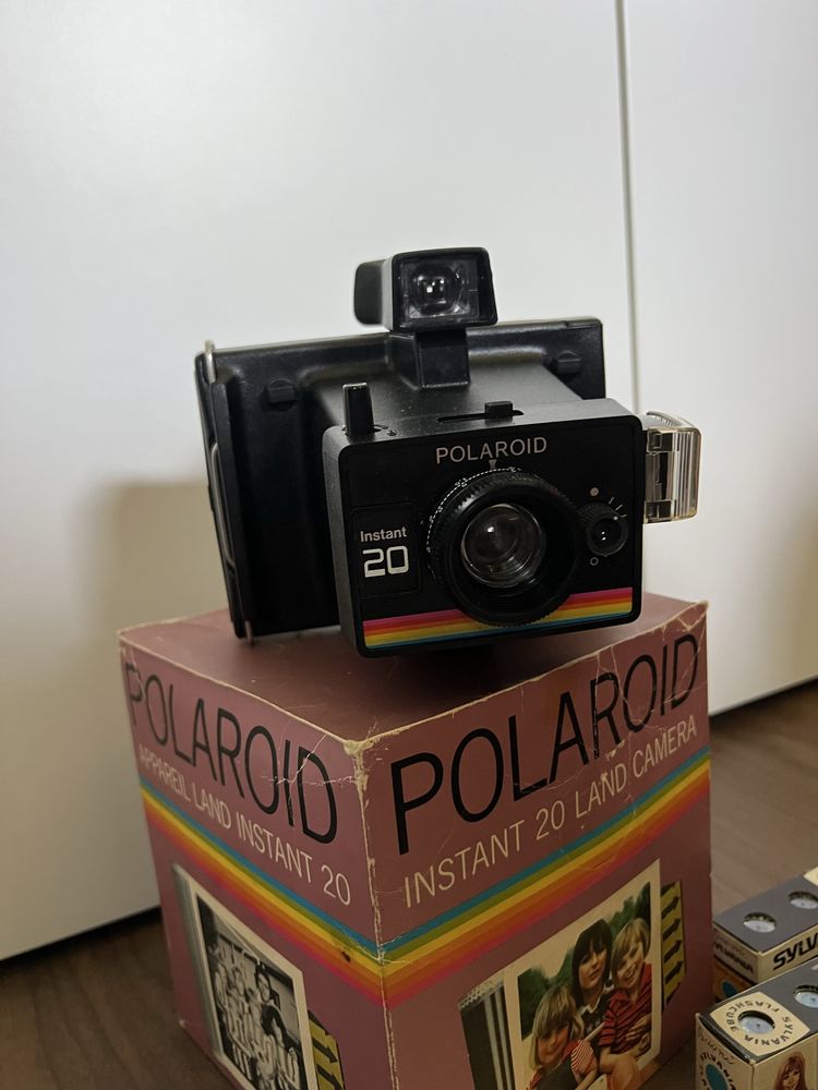 Máquina fotografica instantanea Polaroid instant 20 - Antiga