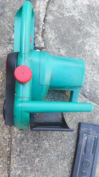 Електрична ланцюгова пилка Bosch AKE 35S