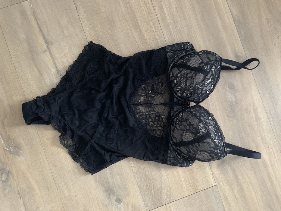 Body czarne ESOTIQ koronka r. M 75C