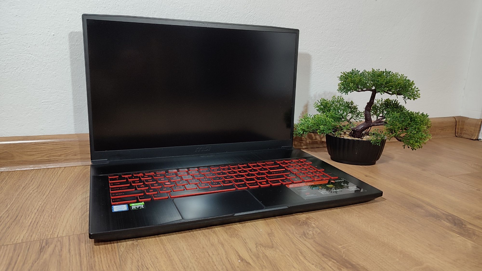 Laptop MSI 17.3" | Intel Core i7 | 16GB ram | SSD 512GB | RTX 2060 6GB