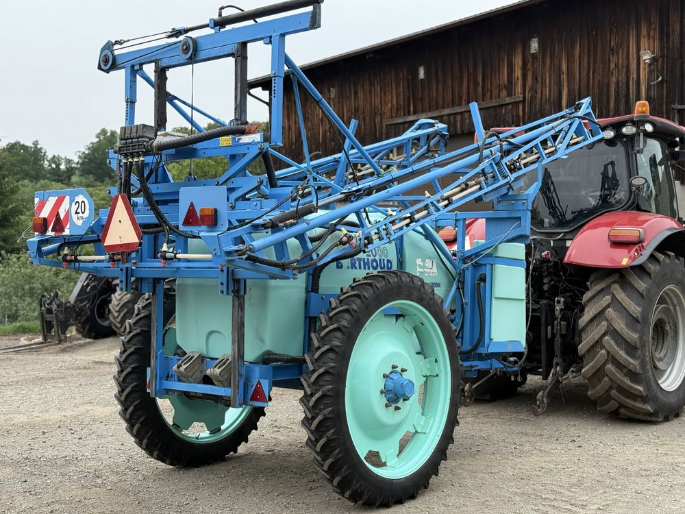 Berthoud Primer 2000Litrów 18m Opryskiwacz tecnoma Ciągany amazone