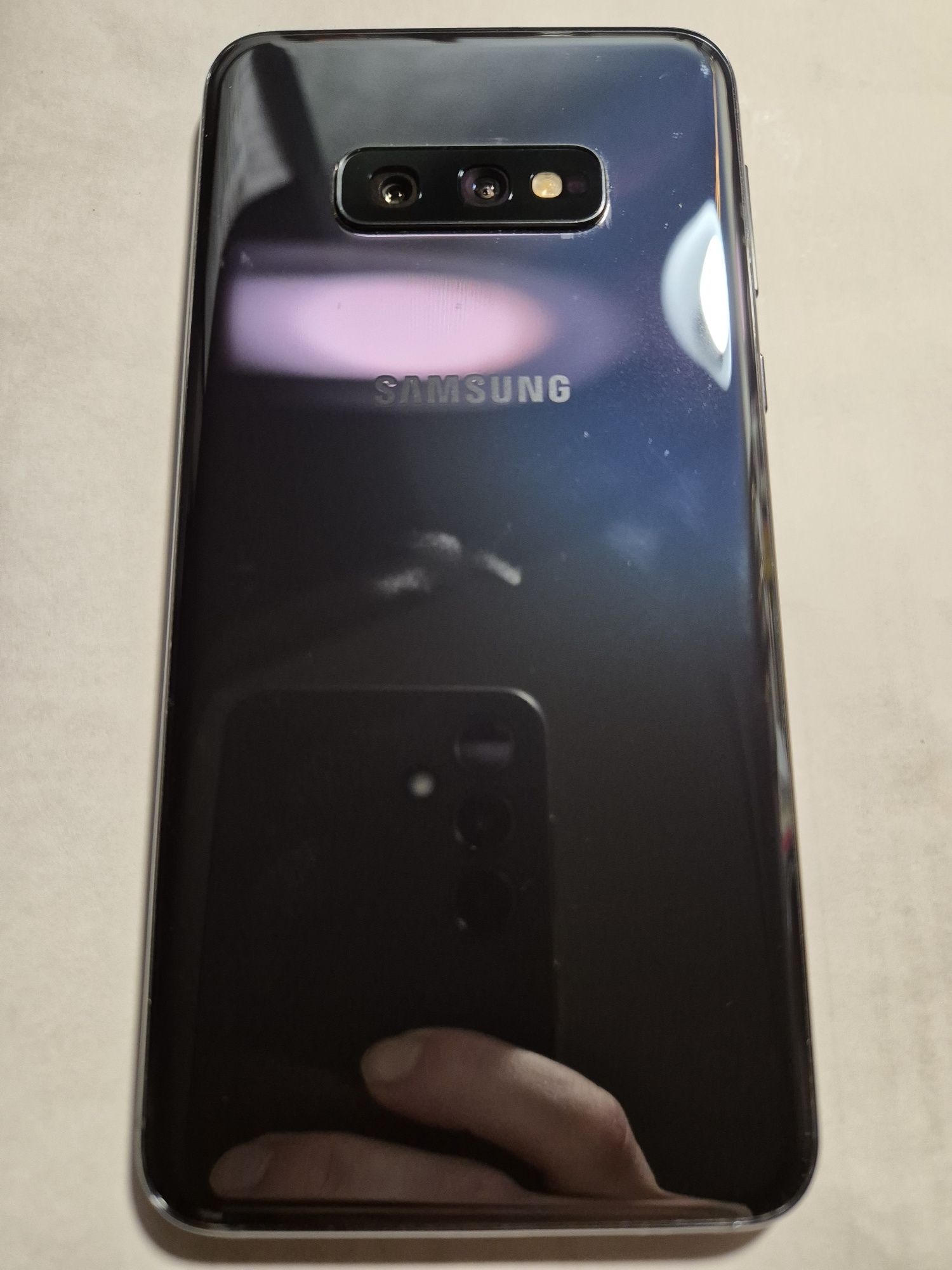 Samsung Galaxy S10e