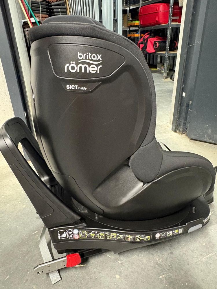 Britax Dualfix M iSize Fotelik RWF 0-18kg 61-105cm
