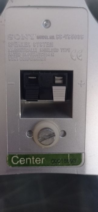3 colunas de som 100 w de proveniente de 5.1 sobraram ,são de alumínio