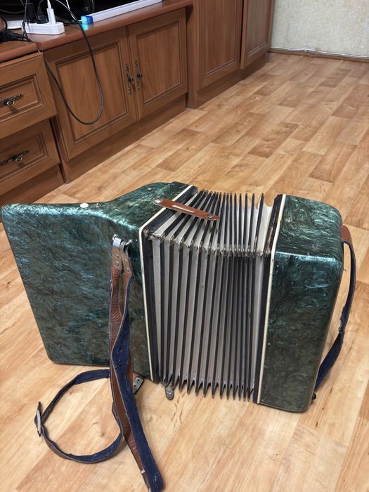 Акордеон - «Темп» в гарному стані
