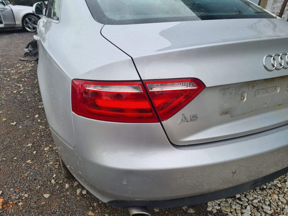 LAMPA  w błotnik +wkład lewa tylna prawa AUDI A5 8T COUPE 2007r