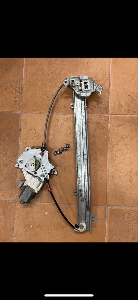 Porta da frente micra k 12 e acessórios