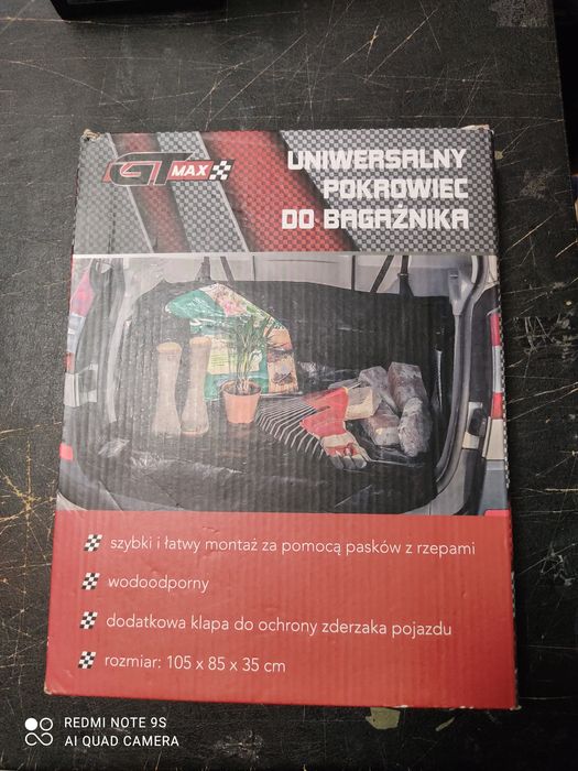 Uniwersalny pokrowiec do bagażnika