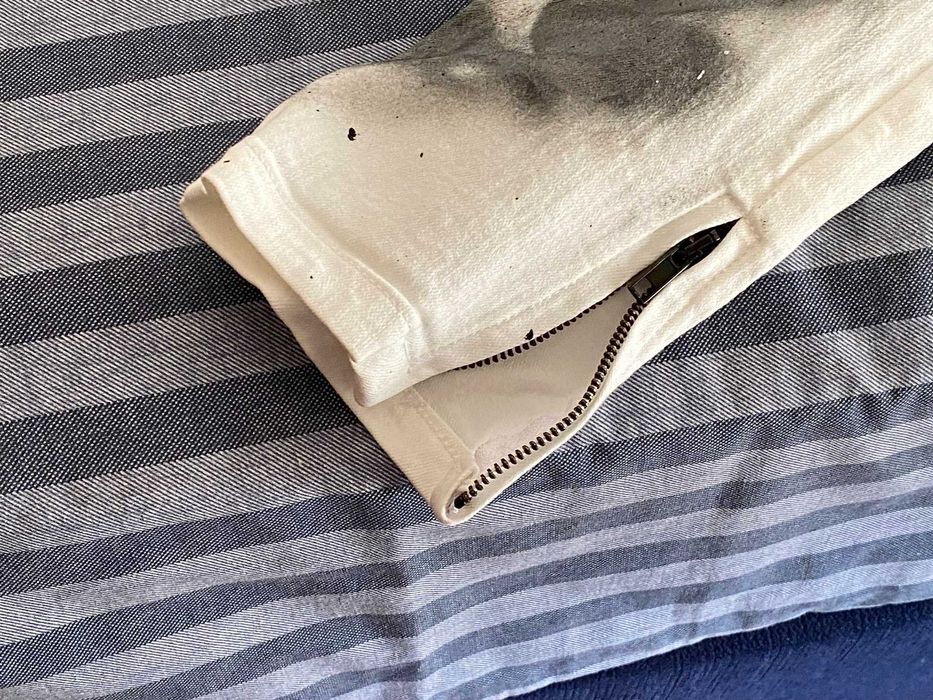 Calças Intolerável brancas, tamanho 33/42, completamente novas.