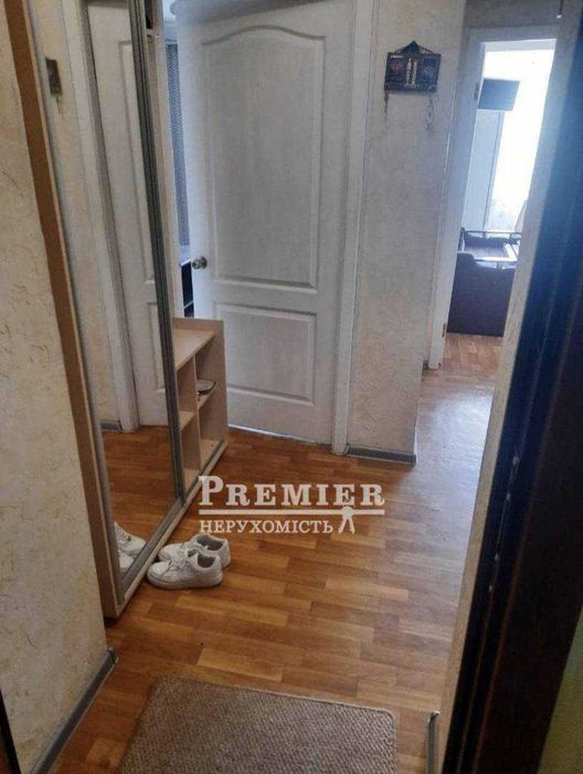 Продам квартиру з ремонтом