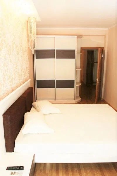 Сдам 3 ком кв Центр Дерибасовская Ришельевская Балкон Горсад Код1287