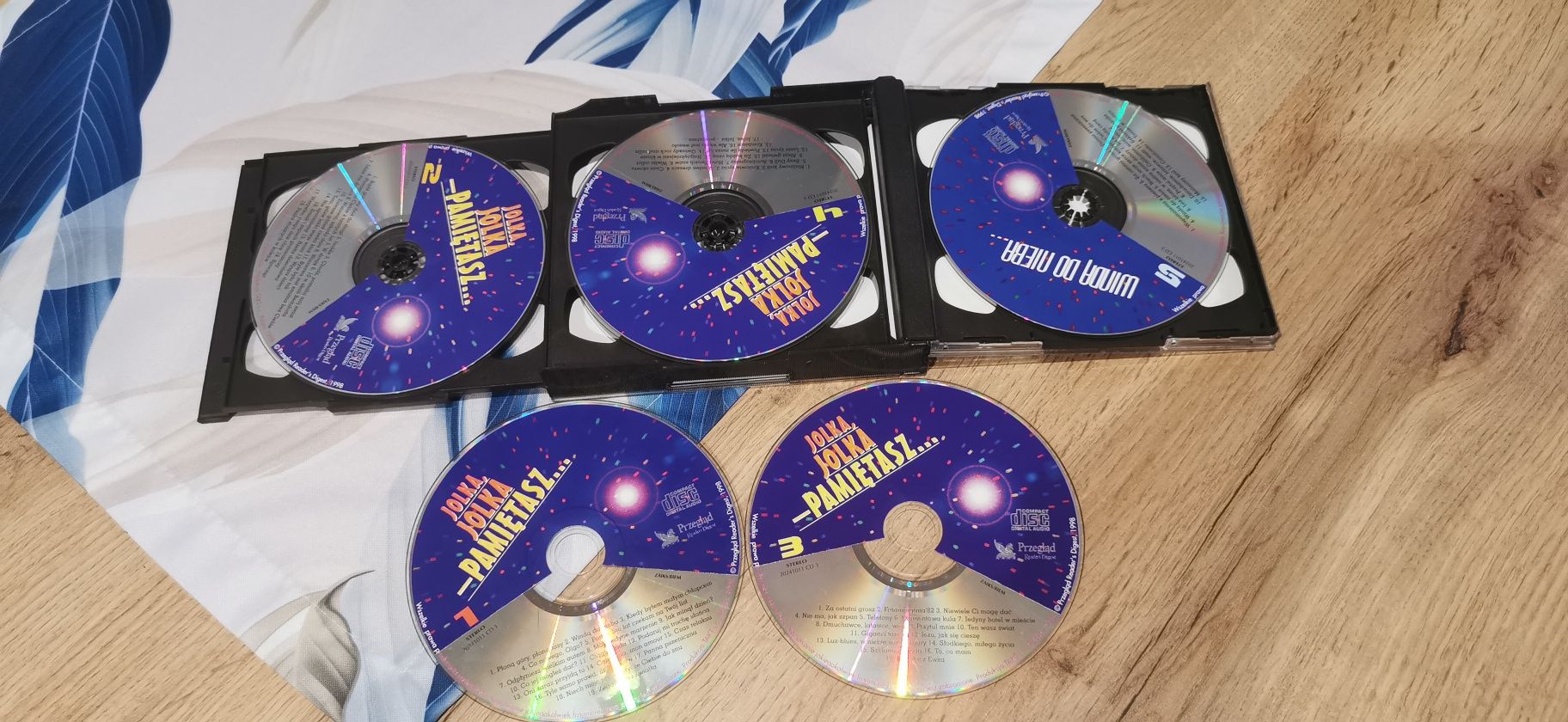 Polskie przeboje lat 70 i 80, 5 Płyt CD