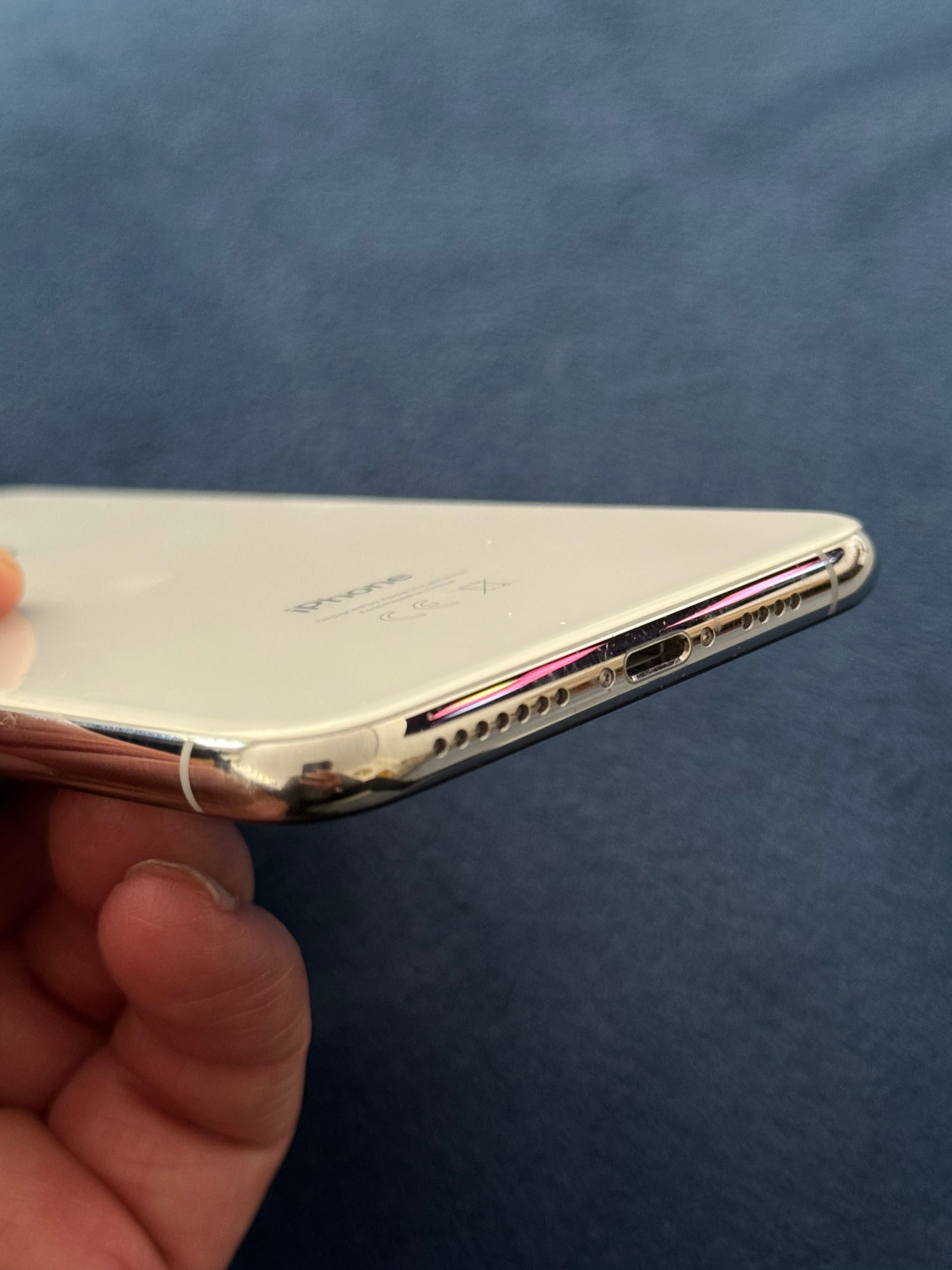 IPhone XS Max semi-novo