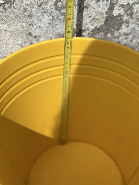 Balde Amarelo novo