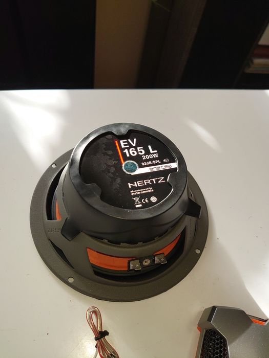 Автомобильная компонентная двухполосная АС Hertz ESK165L/новая/