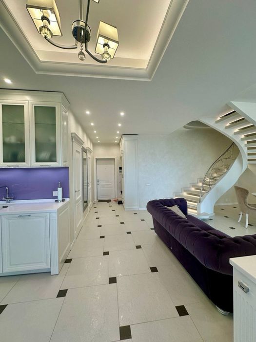 Продам 3к квартиру ЖК Акварель