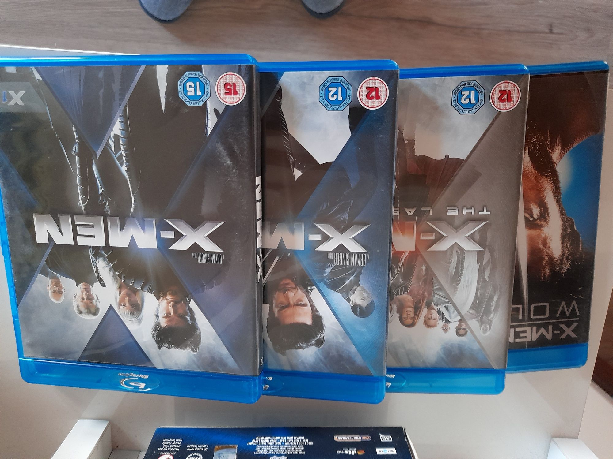 Vendo Quadrologia em blu-ray X-MEN, estado novo.