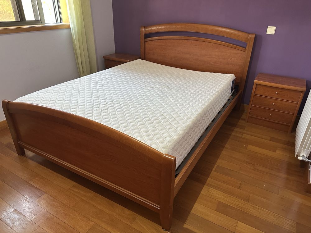Cama Casal com Mesinhas Cabeceira