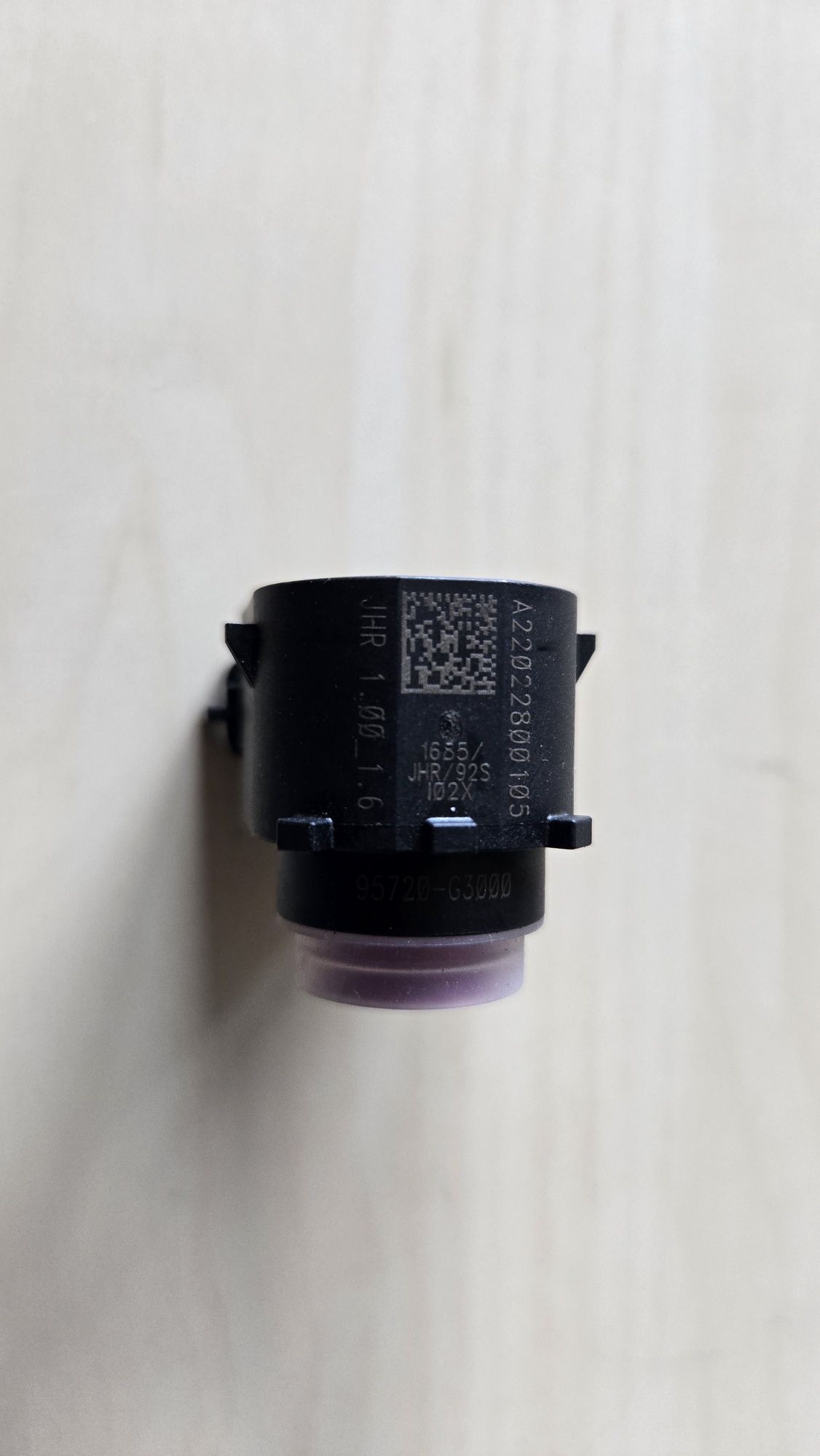 Czujnik parkowania PDC KIA HYUNDAI 95720-G3000 Kolor: JHR czerwony
