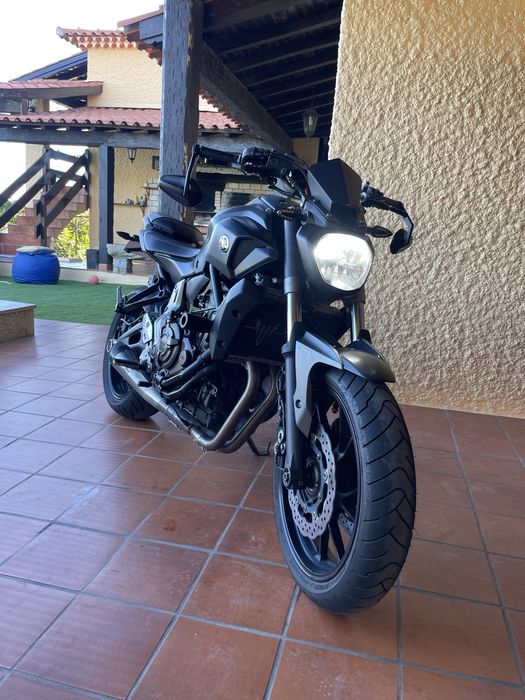 Vendo Mt-07 escape sc project original