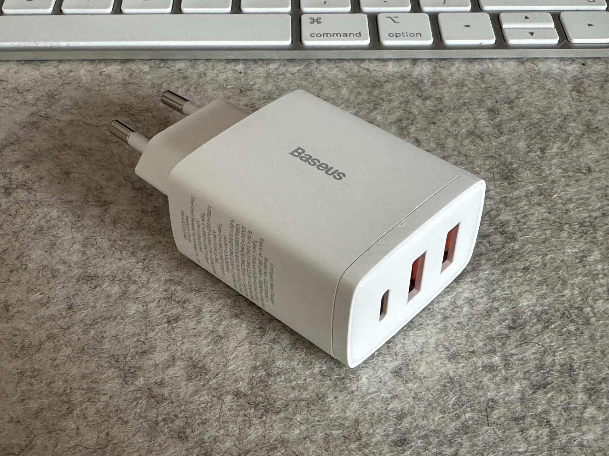 Baseus szybka ładowarka 2xUSB-A 1xUSB-C 30W PD QC 3.0, stan idealny