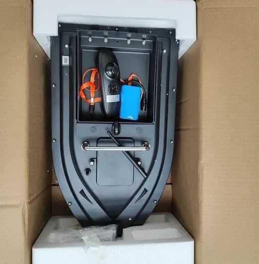 Łódka zanętowa Flytec D16 NOWA carbon + akumulator 5600mAh