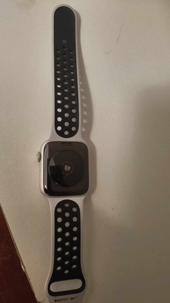 Apple watch SE nike 44 mm