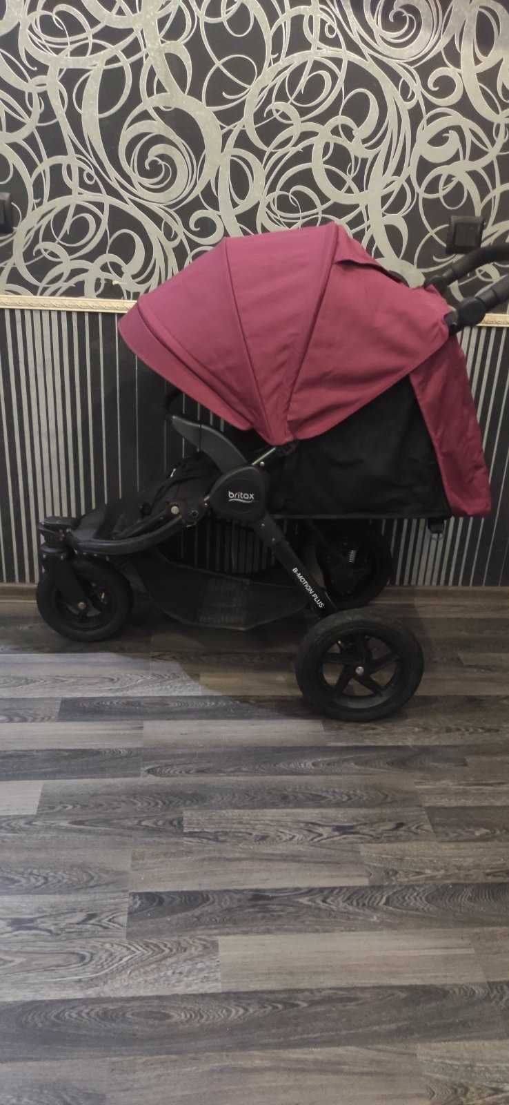 Детская прогулочная коляска Britax